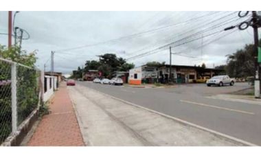 VENDO CASA COMERCIAL EN DOLEGA