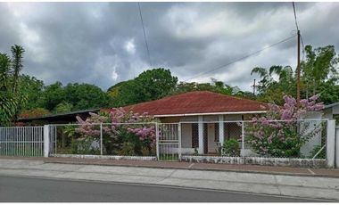 VENDO CASA COMERCIAL EN DOLEGA