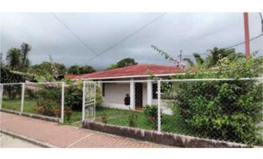 VENDO CASA COMERCIAL EN DOLEGA