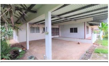 VENDO CASA COMERCIAL EN DOLEGA