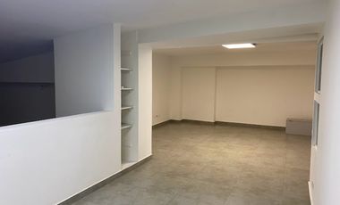 Se Alquila Local en EL CANGREJO 225 mt2