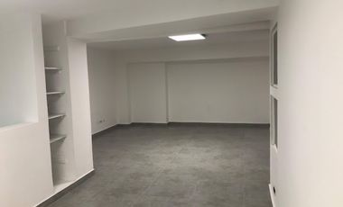Se Alquila Local en EL CANGREJO 225 mt2