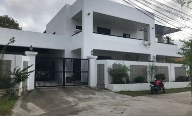 HOUSE AND LOT FOR SALE FOR COMMERCIAL PURPOSES ID 14644