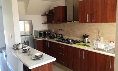 Hermosa Casa en Condominio con Alberca