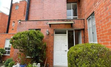 casa en arriendo en la calera. Cod A6453101