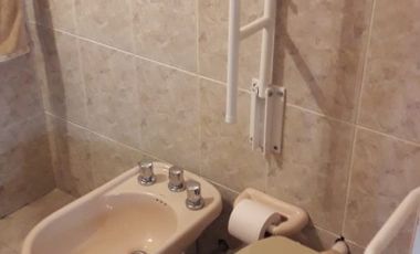 Casa para 2 Familias en venta en Bernal Oeste