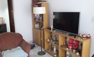 Casa para 2 Familias en venta en Bernal Oeste