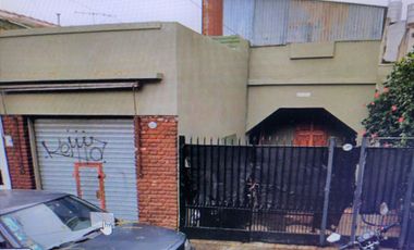 Excelente lote 8,66 x 22, apto duplex. Zonificación R3.- Munro