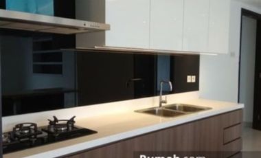 For Rent 4BR Luxury Semi Furnished Apartemen at Fatmawati