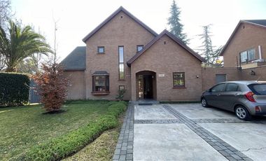 MAGNIFICA PROPIEDAD PARA TU FAMILIA, Tu hogar en Chicureo!!
