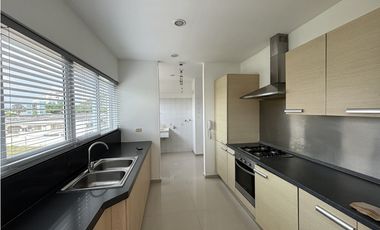 VENTA DE APARTAMENTO EN BARRIO EL RECREO DE MONTERA