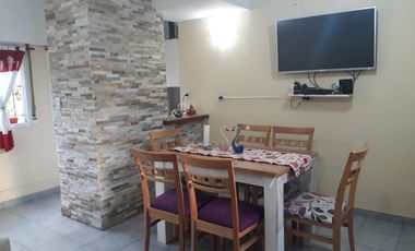 Duplex en venta en Remedios de Escalada Oeste