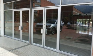 Arriendo local en el Centro Empresarial Olaya Herrera, Medellín