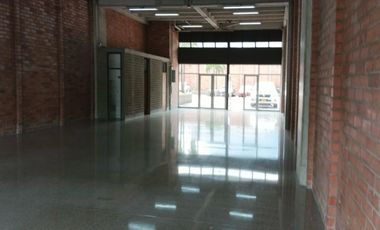Arriendo local en el Centro Empresarial Olaya Herrera, Medellín