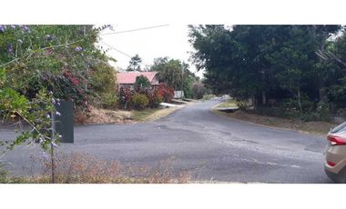 VENDO LOTE DE 1827M2 EN ALTO BOQUETE