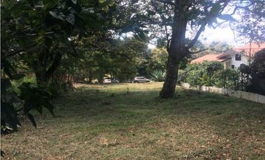 VENDO LOTE DE 1827M2 EN ALTO BOQUETE