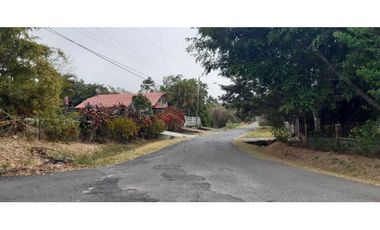 VENDO LOTE DE 1827M2 EN ALTO BOQUETE