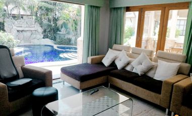 Beautiful Pool Villa