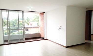 PR12999 Arriendo de apartamento en el sector El Esmeraldal