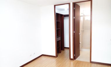 PR12999 Arriendo de apartamento en el sector El Esmeraldal