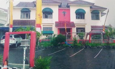 Hotel & Villa Bintang 1 dijual dekat istana presiden Cipanas Puncak Cianjur Bogor Murah
