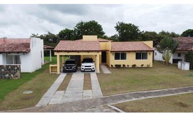 VENTA CASA CAMPESTRE / PLAYA MALIBU GORGONA PANAMA