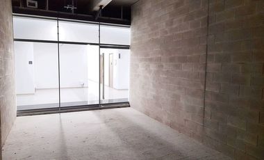 PR13940 Local en Patio Bonito en arriendo