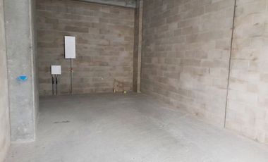 PR13940 Local en Patio Bonito en arriendo