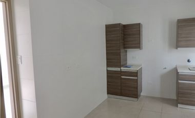 SE VENDE CASA EN BRISAS DEL GOLF $250,000 AM