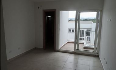 SE VENDE CASA EN BRISAS DEL GOLF $250,000 AM