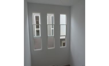 SE VENDE CASA EN BRISAS DEL GOLF $250,000 AM