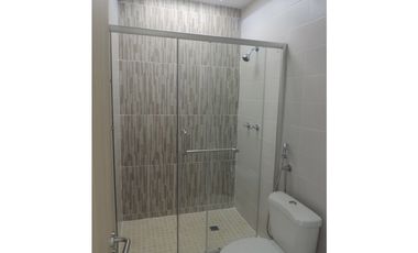 SE VENDE CASA EN BRISAS DEL GOLF $250,000 AM
