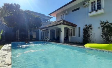 For rent dago classic style luxury villa for rent private pool only 5.5 milion/ night