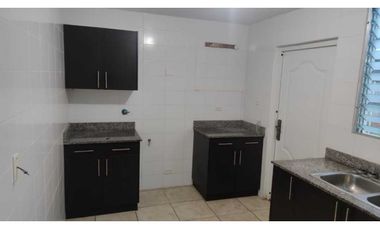 ALQUILER Y VENTA CASA EN BRISAS DEL GOLF ARRAIJAN