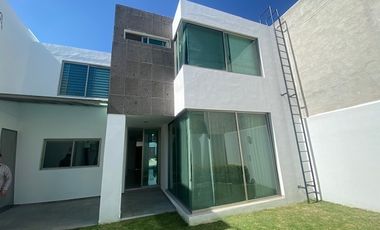 CASA EN VENTA AL PONIENTE DE AGUASCALIENTES EN COTO SAN NICOLAS