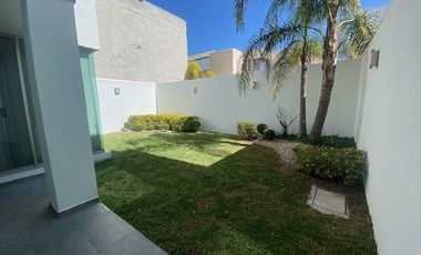 CASA EN VENTA AL PONIENTE DE AGUASCALIENTES EN COTO SAN NICOLAS