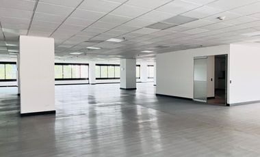 oficina en arriendo en salitre. Cod A1012201