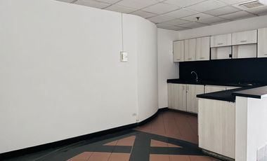 oficina en arriendo en salitre. Cod A1012201