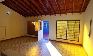 Casa para 2 Familias en venta en Lanus Este