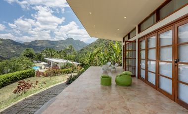 casa campestre en venta en la vega. Cod V1088054