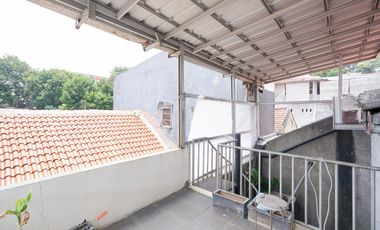 Rumah Hadap Timur LT 140 SHM dekat Gerbang Tol Jati Warna J-36669