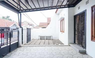 Rumah Hadap Timur LT 140 SHM dekat Gerbang Tol Jati Warna J-36669