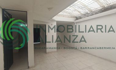 casa en venta en la universidad. Cod V61531