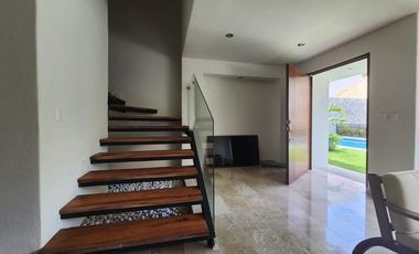 ESTRENE VILLA EN ZONA DIAMANTE