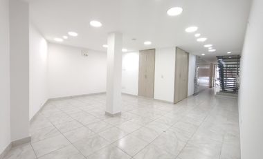 oficina en arriendo en latino. Cod A17330