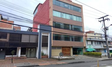 oficina en arriendo en el lago. Cod A51757