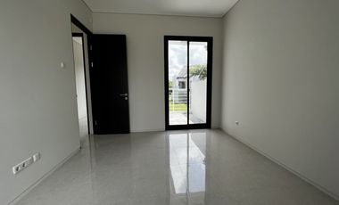 Ready Stock Luxury Houses in Jogja near Jogja Downton