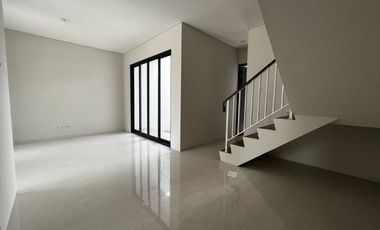 Ready Stock Luxury Houses in Jogja near Jogja Downton
