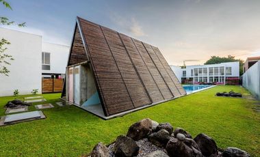 Venta casa 3 recámaras, 153 m2, alberca, Xochitepec, Mor. al sur de Cuernavaca