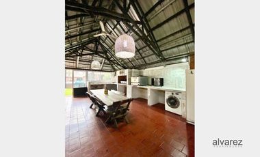 Casa en venta de 4 dormitorios c/ cochera en Moreno